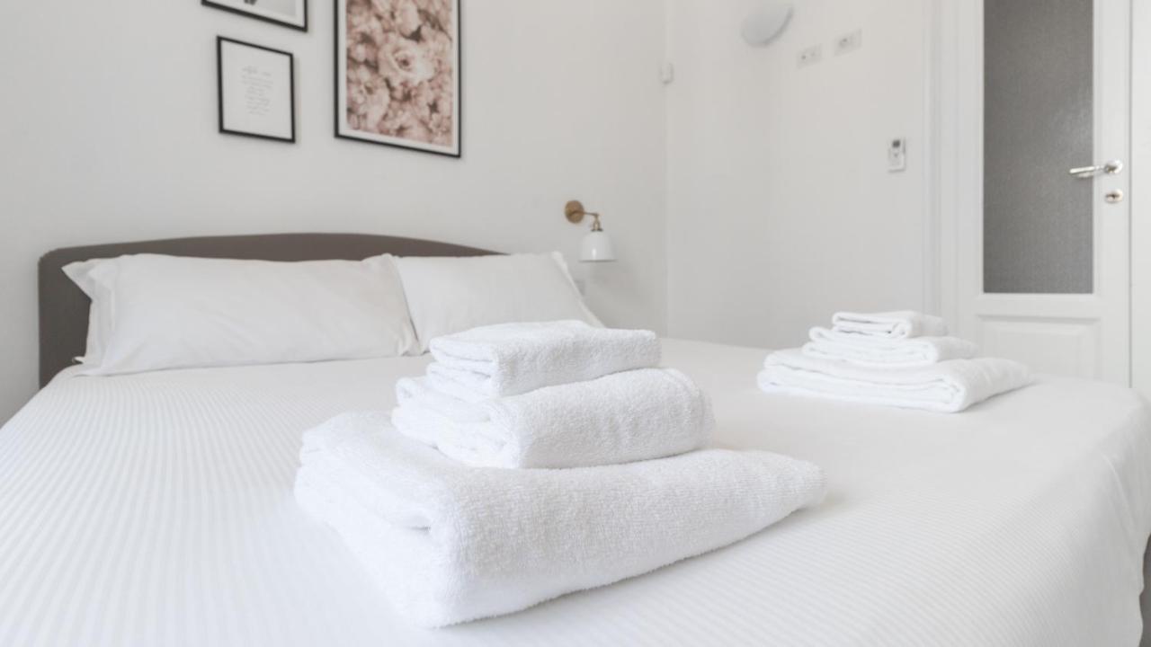 Italianway - Garigliano 7 Apartment Milan Bagian luar foto
